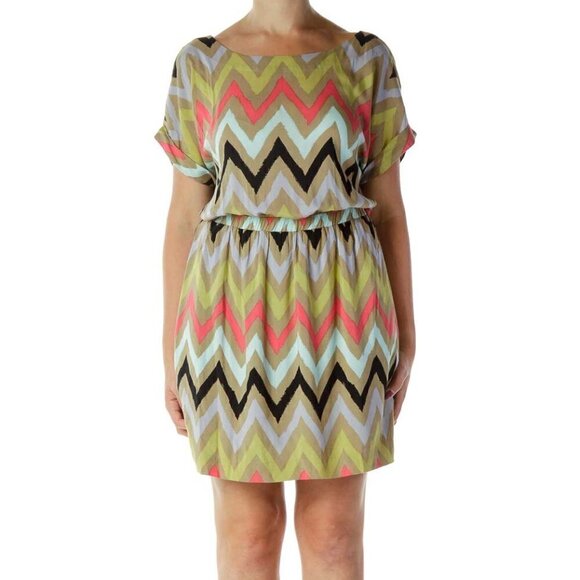 BCBGeneration Dresses & Skirts - BCBGeneration Multicolor Chevron Dress